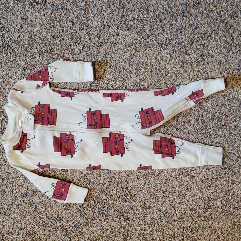 Peanuts Sleep and Play